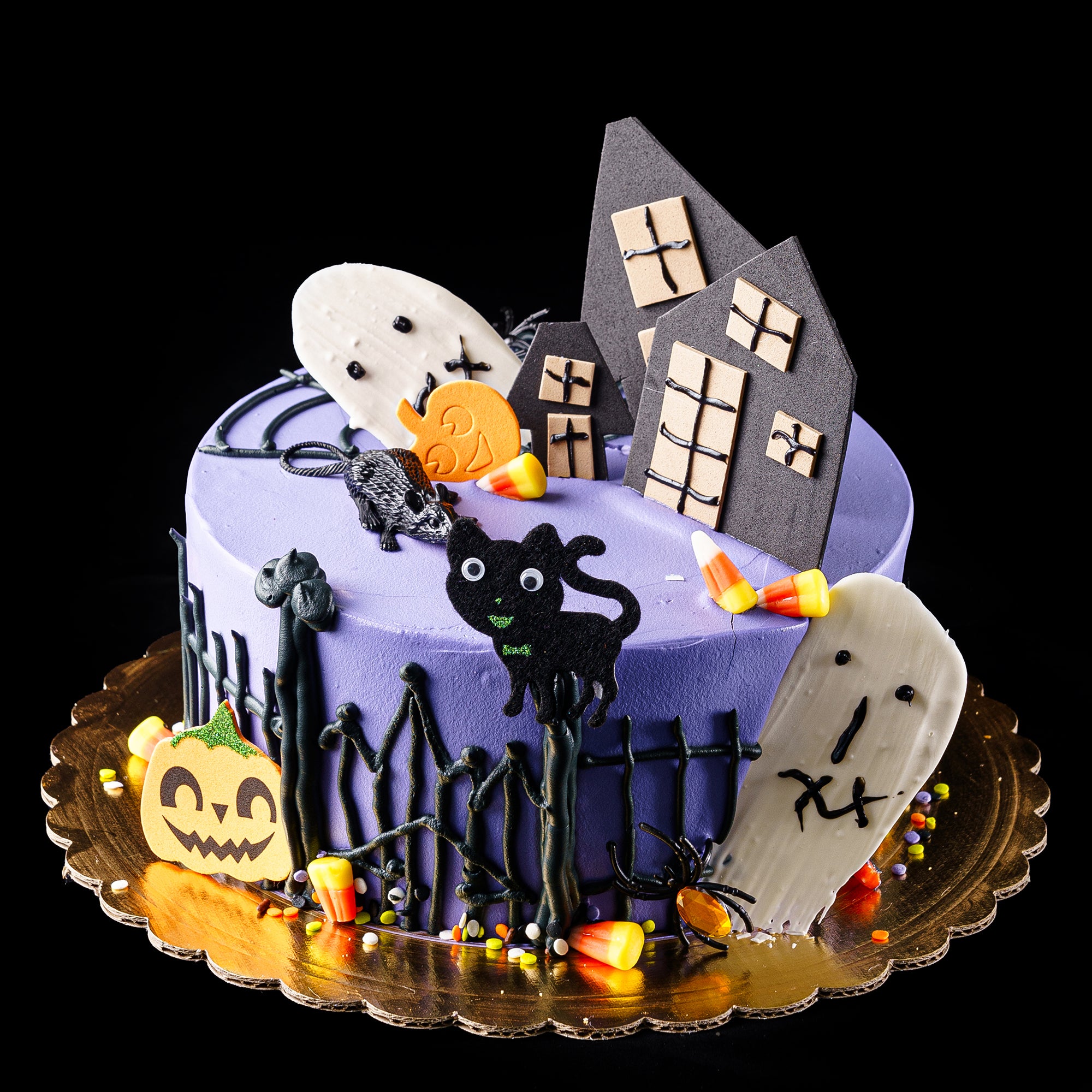 20 Incredible Halloween Cakes That Are Deliciously Spooky! | Halloween cakes,  Halloween cake decorating, Halloween birthday cakes